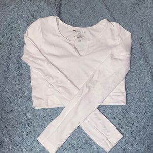 White crop top